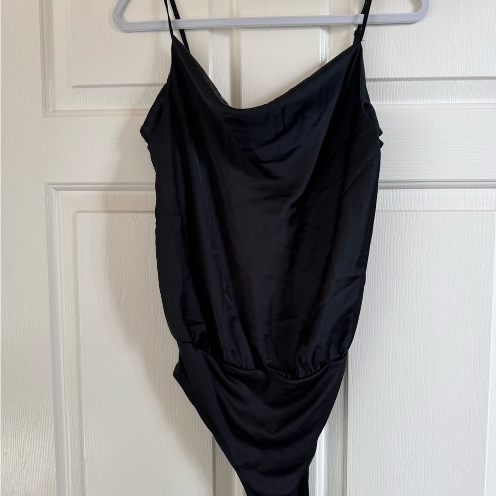 💙new day Black V-Neck Top